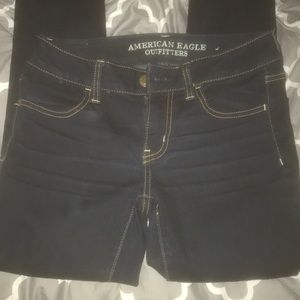 American Eagle Dark Wash Jegging Super Stretcg
